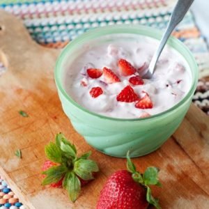 Fresh-Fruit-Yogurt-MOMables.com_